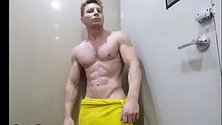 Locker Room Flex in yellow towel Zak Rogerz Muscle video