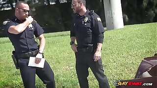 Big Black Cock Guy is being pull over for highspeed by Gay Horny Cop!